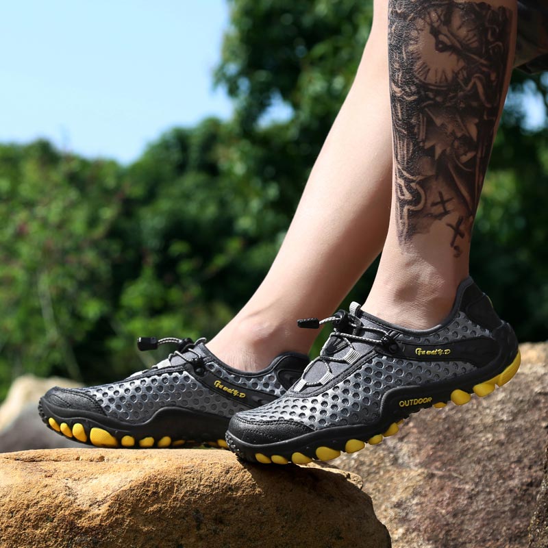 trekking mountain mens sports  - đánh giá và giá Men'S Medieval Formal Wear